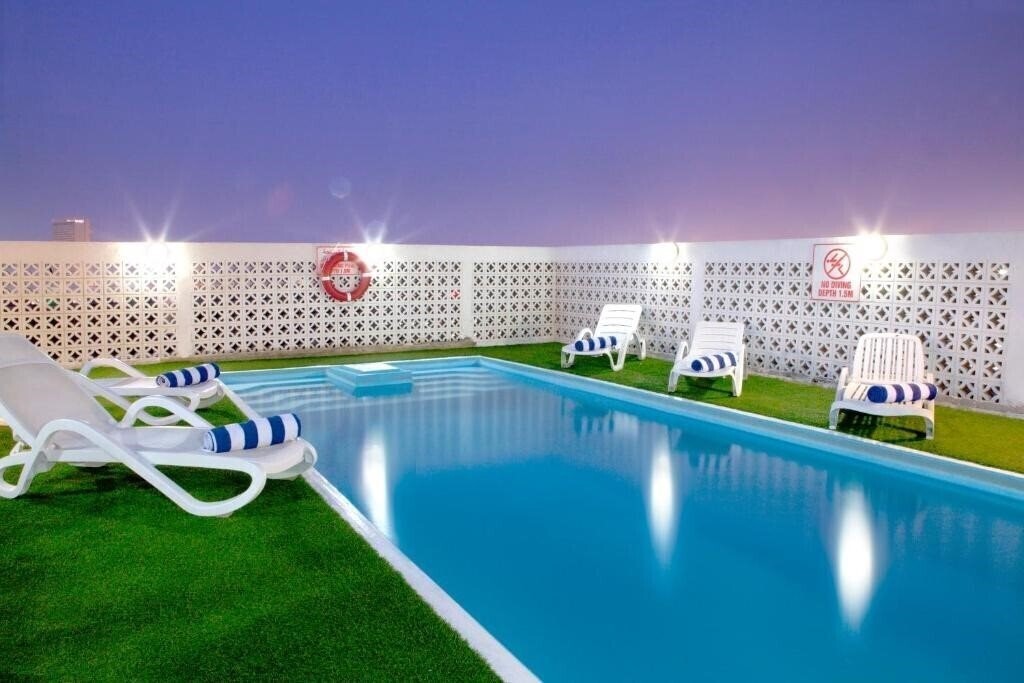 Fotografii Landmark Plaza 3*