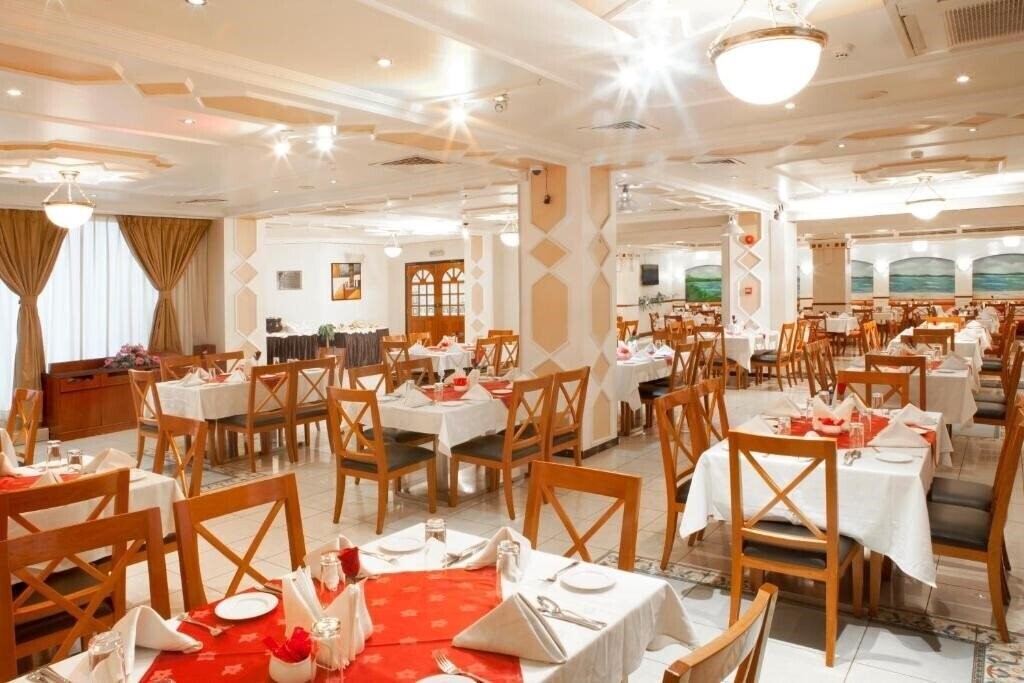 Imaginea Landmark Plaza 3*