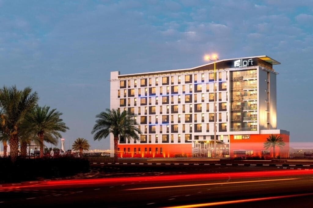 Hotel Aloft Dubai South 3*