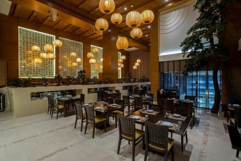 Imaginea Asiana Hotel 5*