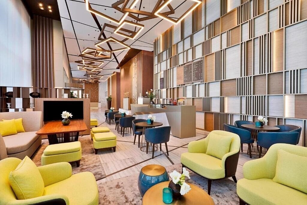 Отель Courtyard by Marriott Al Barsha Dubai (ex. Courtyard Al Barsha Dubai) 4*