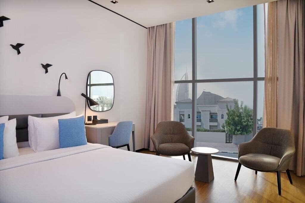 Imaginea Lemon Tree Hotel 3*