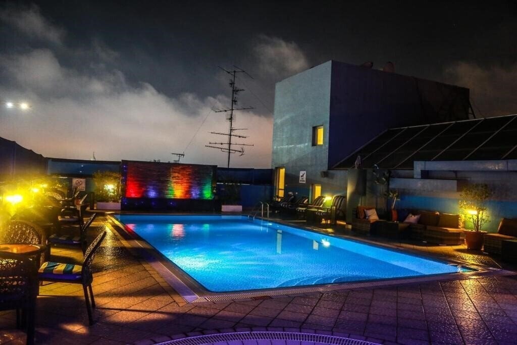 Imaginea Dorus Hotel (ex. Montreal Hotel) 4*