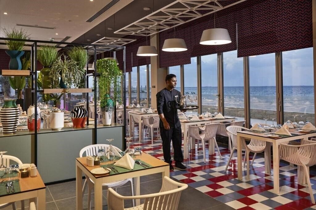 Imaginea Riu Dubai Beach Resort 4*