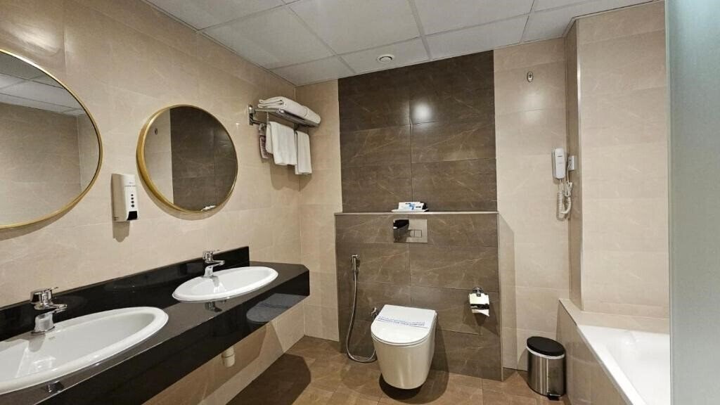 Fotografie Concorde Deira Hotel (ex. Golden Tulip Deira Hotel, Golden Tulip Nihal Palace Hotel, Metropolitan Deira Hotel) 4*