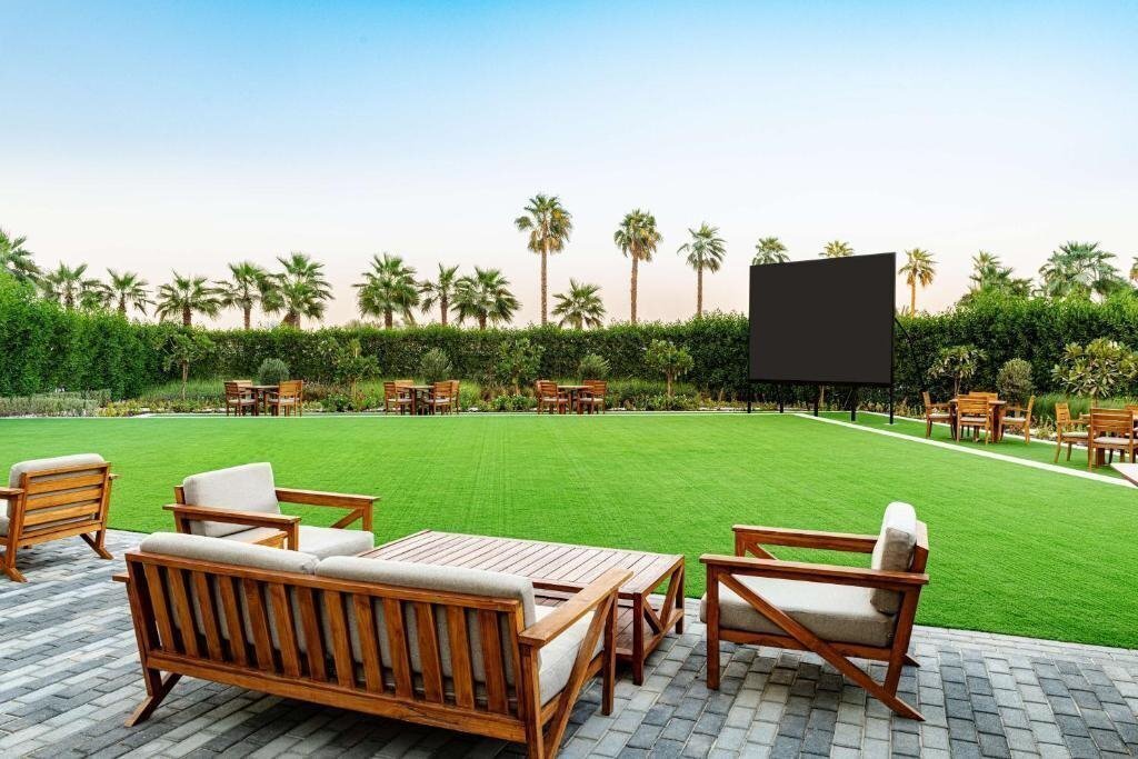 Изображение Radisson Dubai Damac Hills 5*