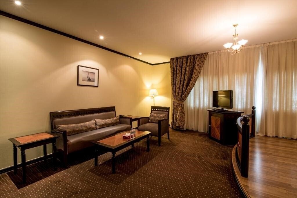 Изображение J5 Hotels Bur Dubai 3*