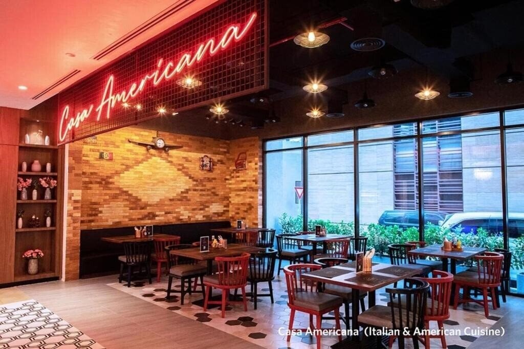 Imaginea Grand Kingsgate Waterfront 4*