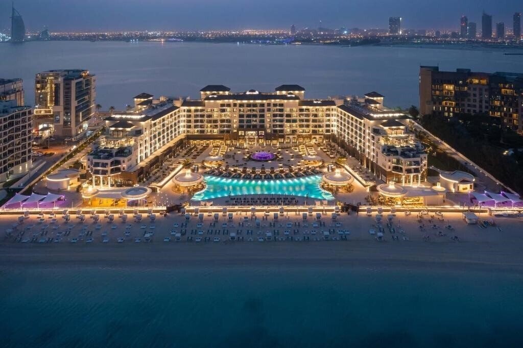Imaginea Taj Exotica Resort & SPA, The Palm Dubai 5*