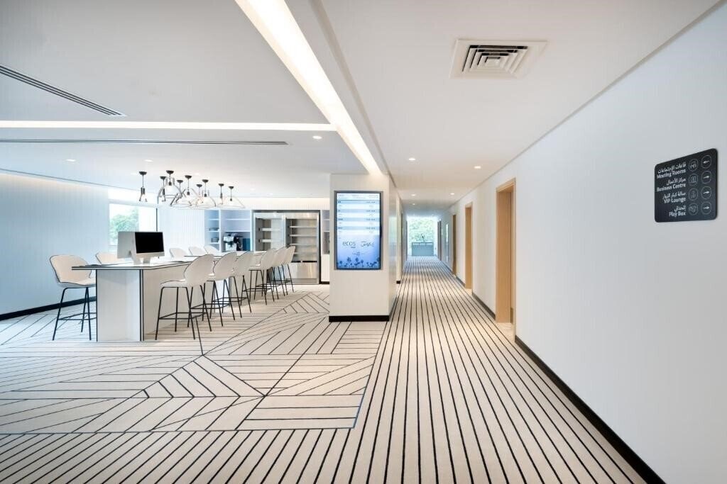 Imaginea Ecos Dubai Al Furjan Hotel 4*