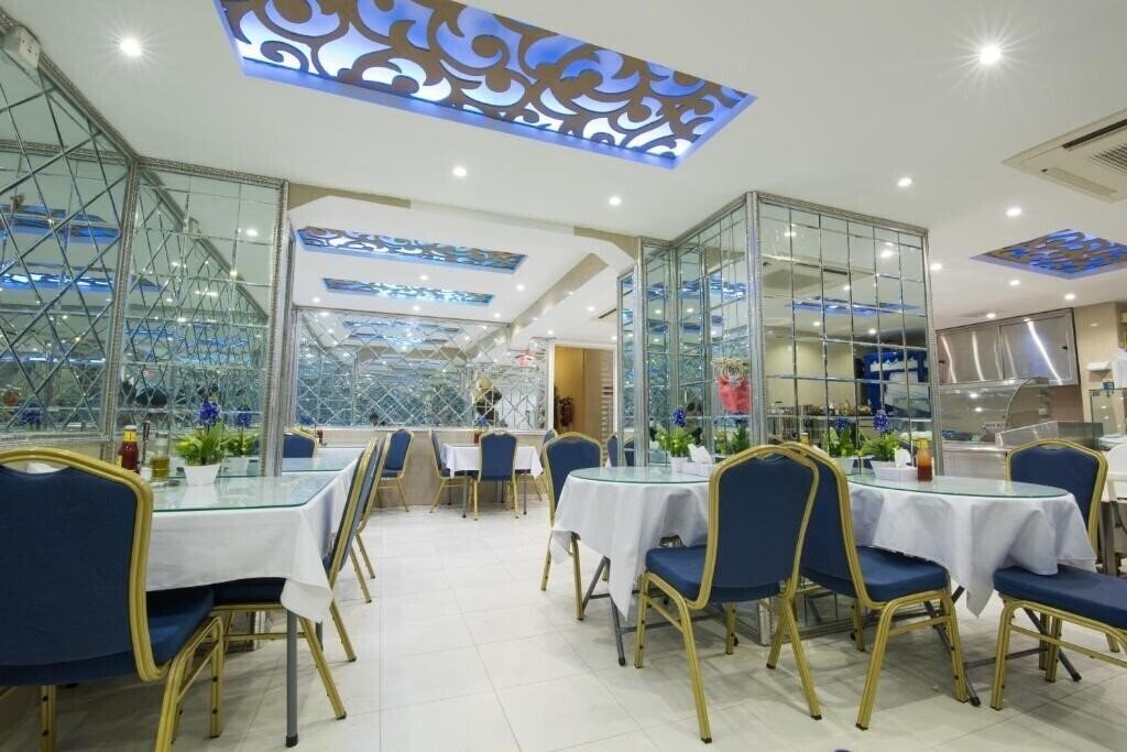 Fotografii Victoria Hotel 1*