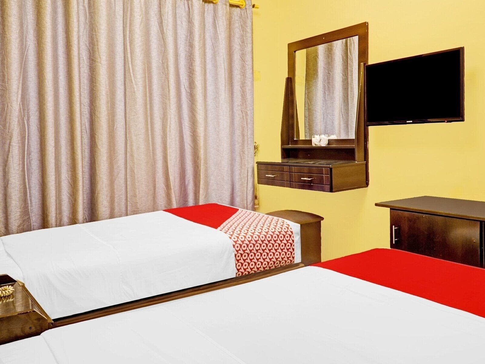 Imaginea Oyo 800 Moon Creek Hotel 2*