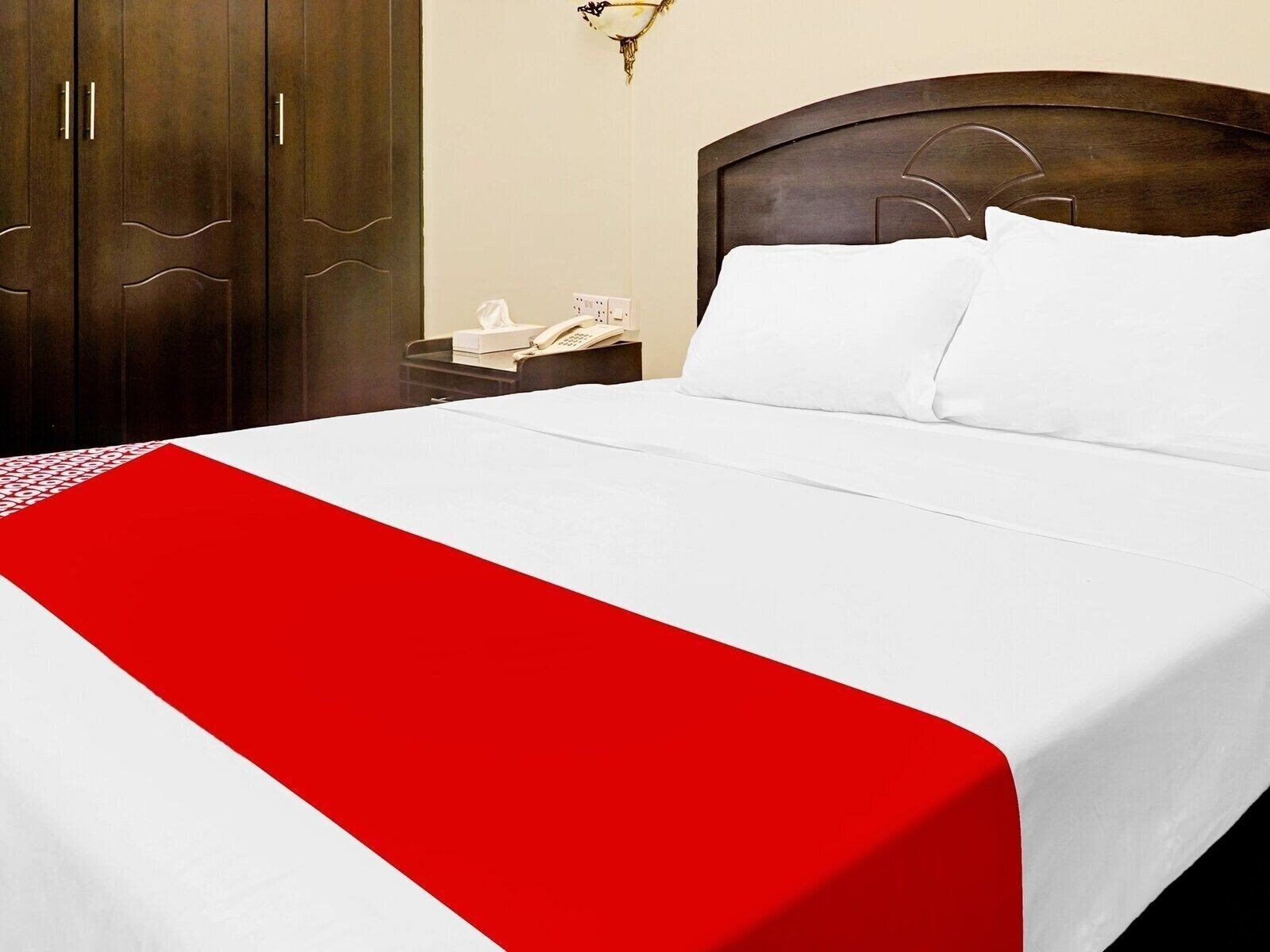 Imaginea Oyo 800 Moon Creek Hotel 2*