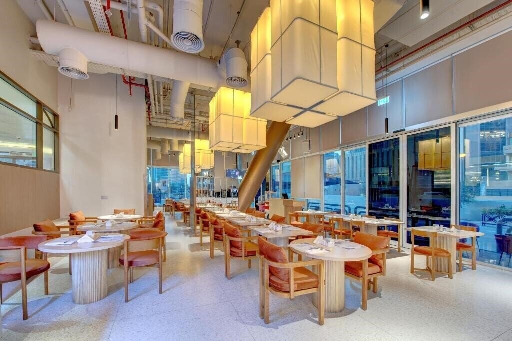 Imaginea Royal Regency Suites Dubai Marina (ex. Royal Regency Holiday Homes) 4*