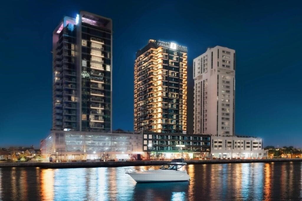 Отель The First Collection Hotel Waterfront 4*
