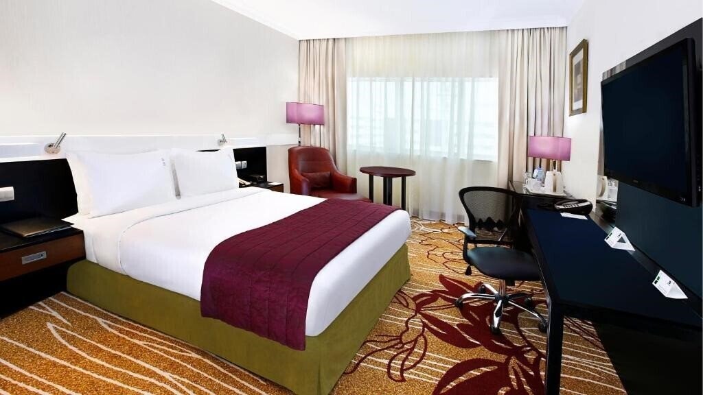 Hotel Vision Imperial Hotel (ex. Excelsior Downtown, Holiday Inn Downtown) 4*