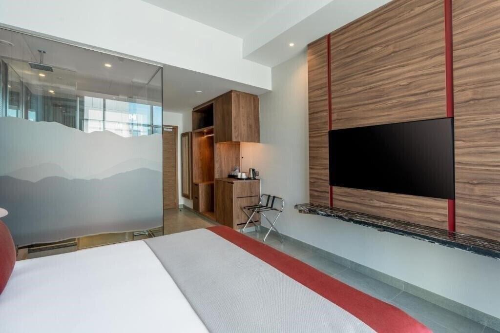 Imaginea Renaissance Business Bay Dubai (ex. Grand Millennium) 5*