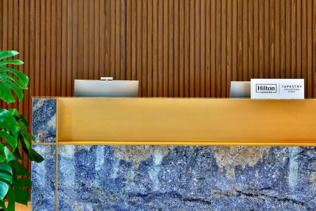 Imaginea Tumbi West Palm Beach Hotel Dubai, Tapestry Collection by Hilton 4*