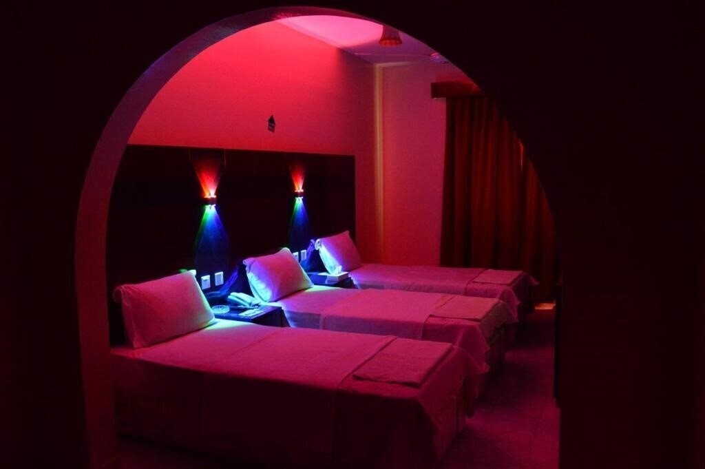 Hotel Tehran Hotel 1*