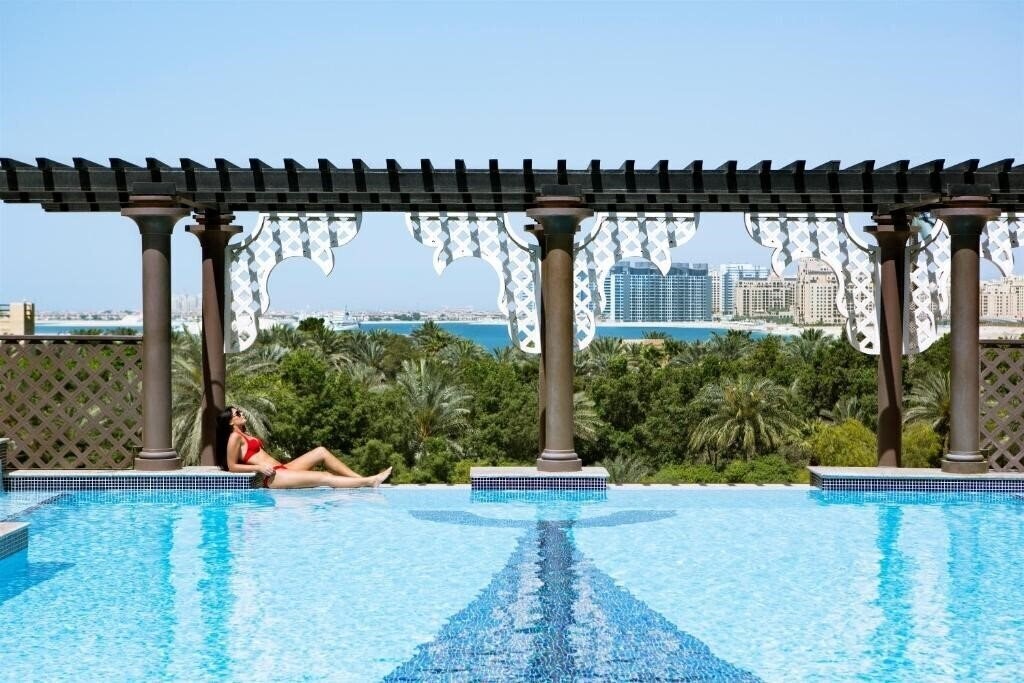 Hotel Sedra Arjaan By Rotana 4*