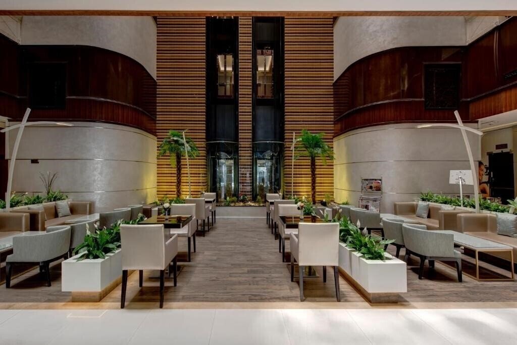 Imaginea Flora Grand Hotel 4*