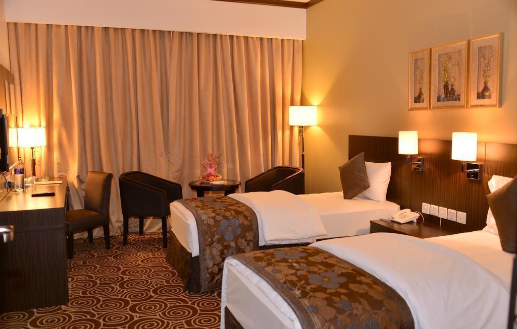 Imaginea Rush Inn Hotel 2*