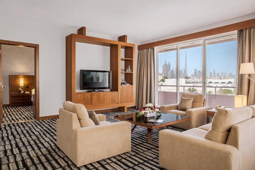 Imaginea Jumeira Rotana 4*