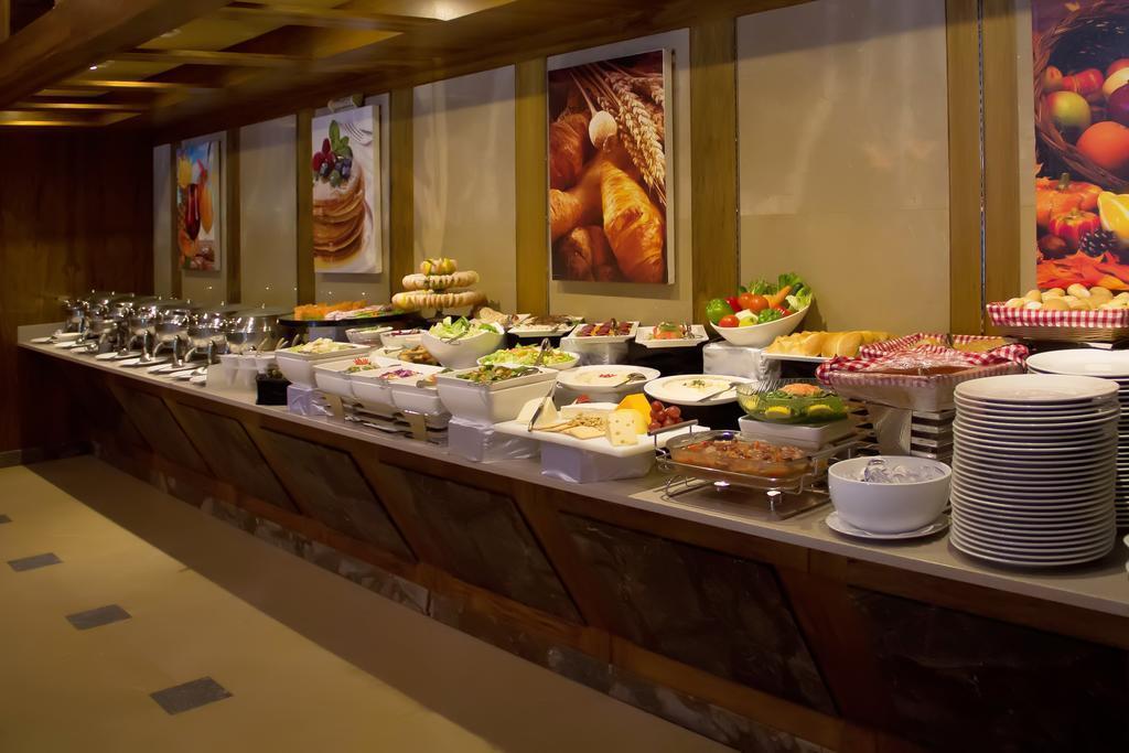 Imaginea Capitol Hotel 4*