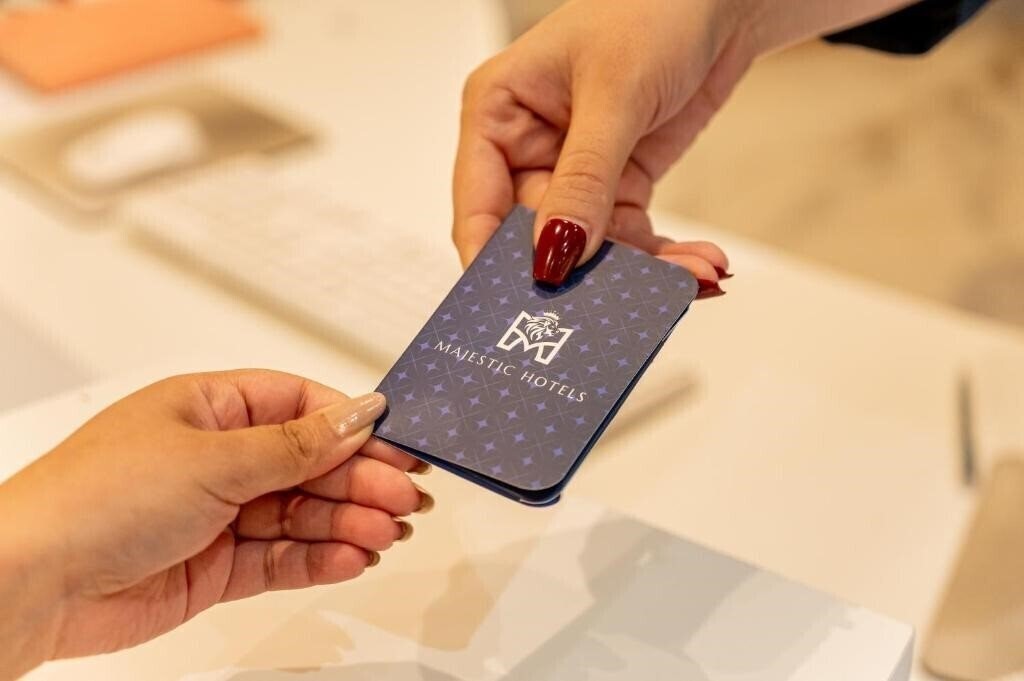 Imaginea Majestic Hotel Tower 4*