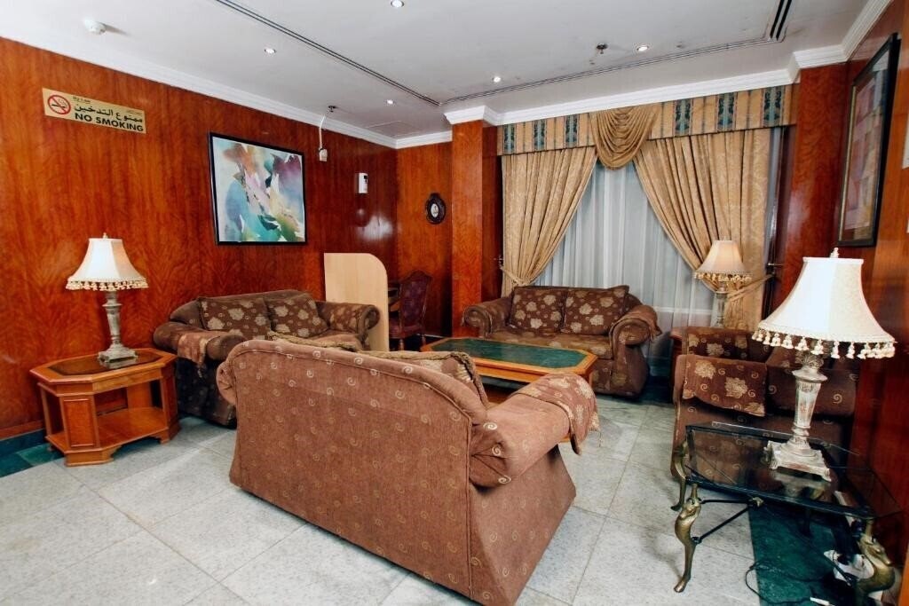 Imaginea Royalton Hotel 2*