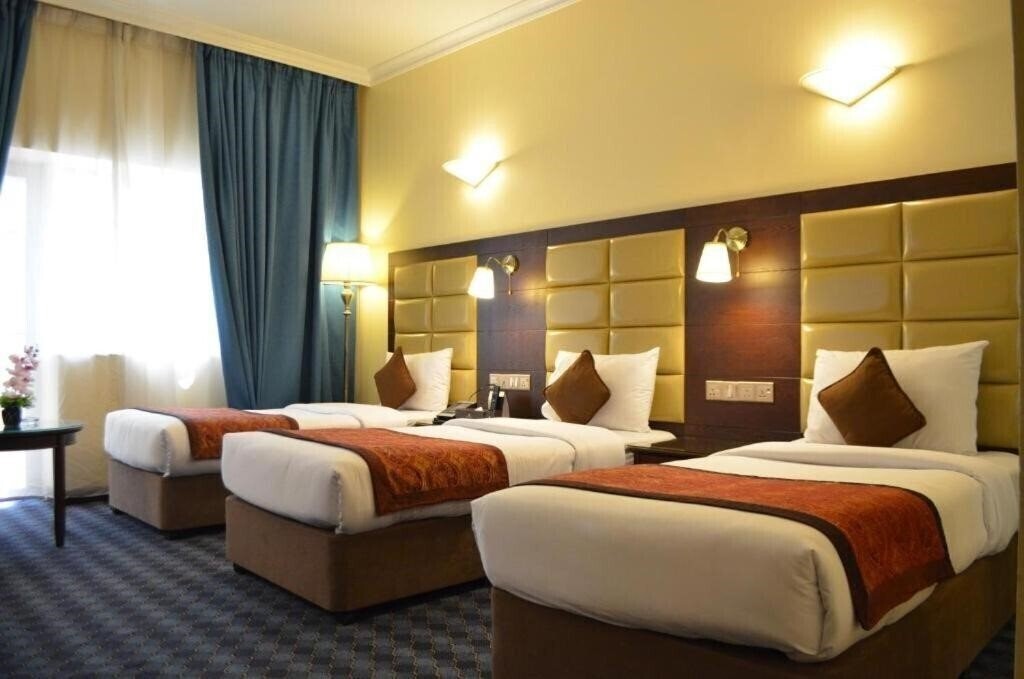 Fotografii Orchid Hotel 3*