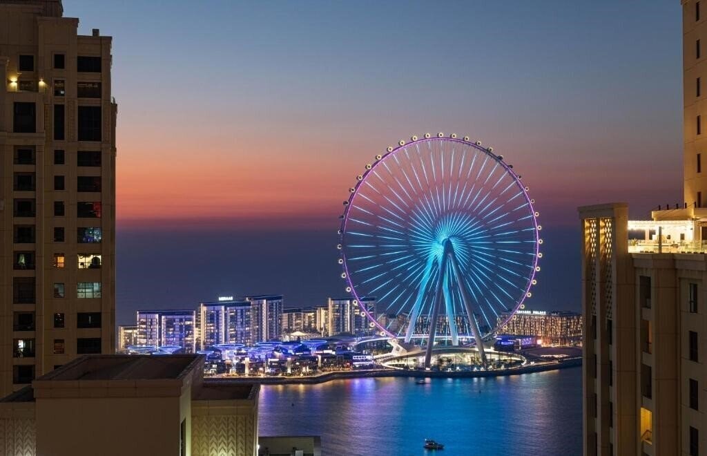 Фото Ramada Plaza Jumeirah Beach Residence 4*