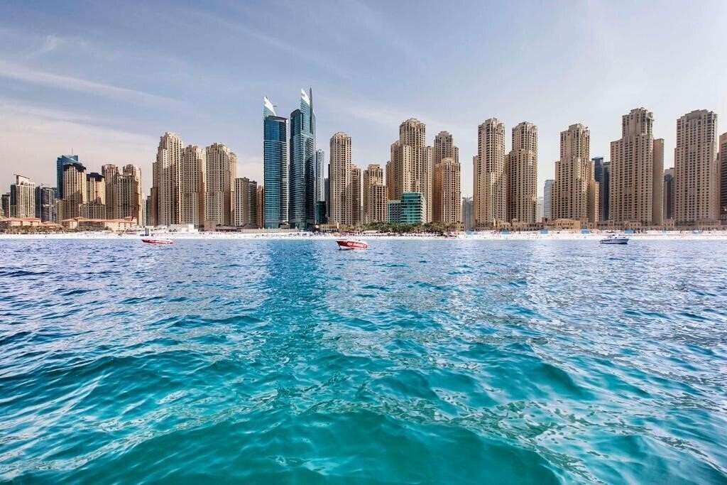Imaginea Hilton Dubai Jumeirah Beach 5*