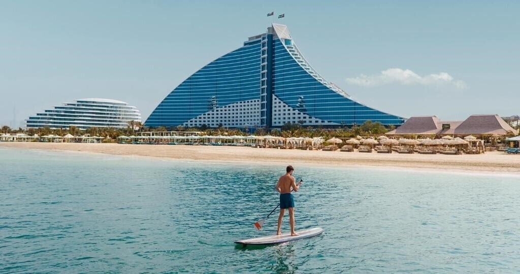 Hotel Jumeirah Beach Hotel (ex. Beach Hotel, Jumeirah Beach Hotel & Beit Al Bahar Villas) 5*