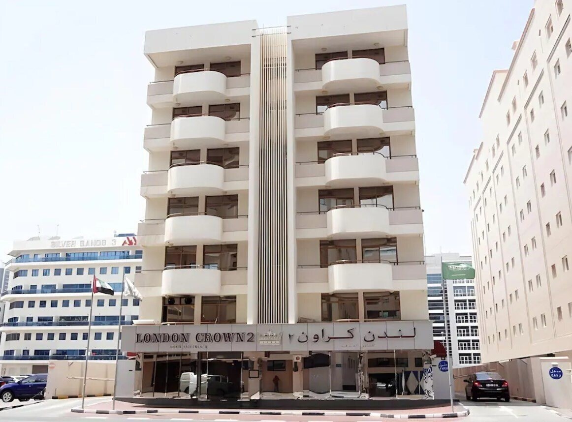 Отель London Crown Hotel 3 (ex. London Crown 2 Hotel Apartments) 3*