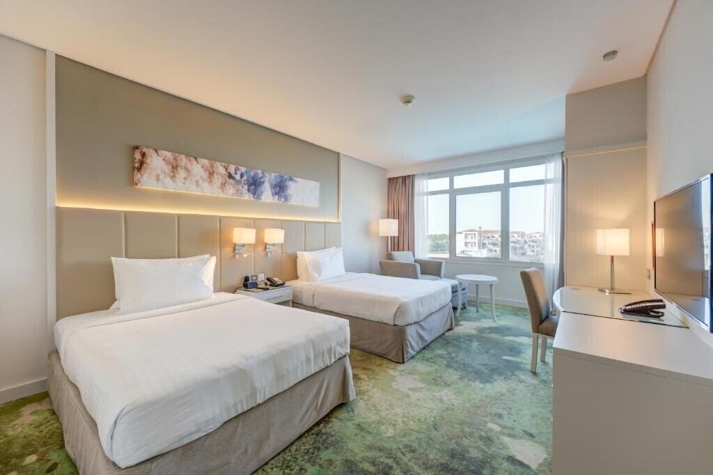 Fotografii Millennium Lakeview Hotel (ex. Copthorne Lakeview Hotel) 4*