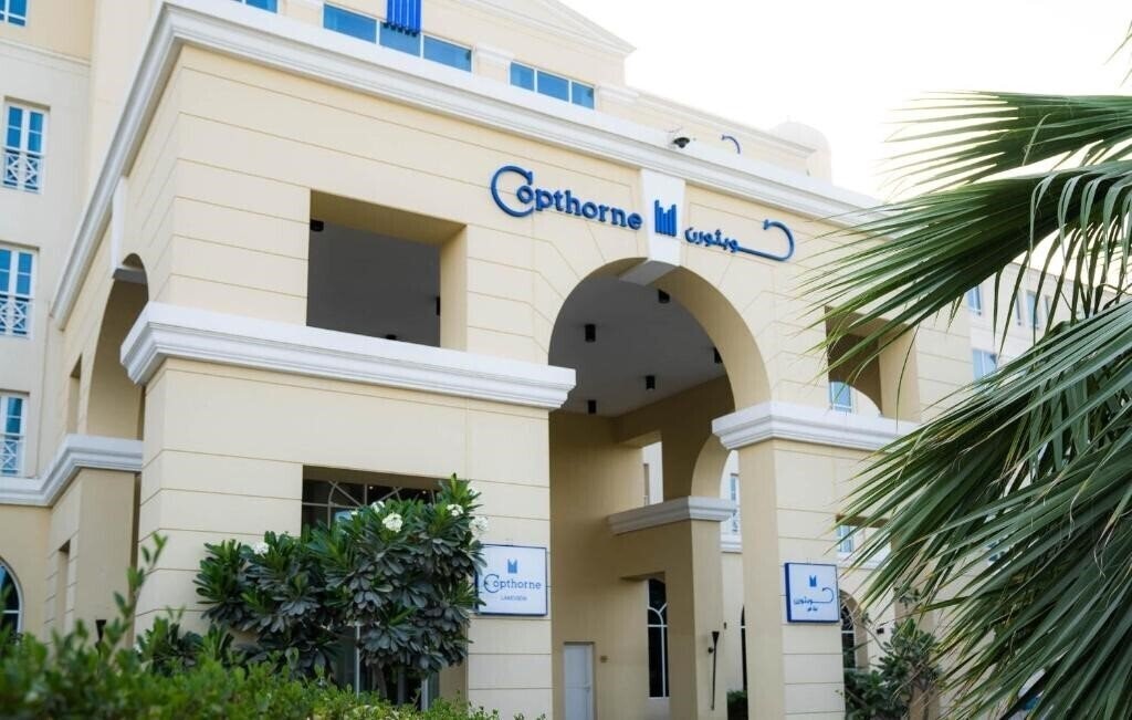Imaginea Millennium Lakeview Hotel (ex. Copthorne Lakeview Hotel) 4*