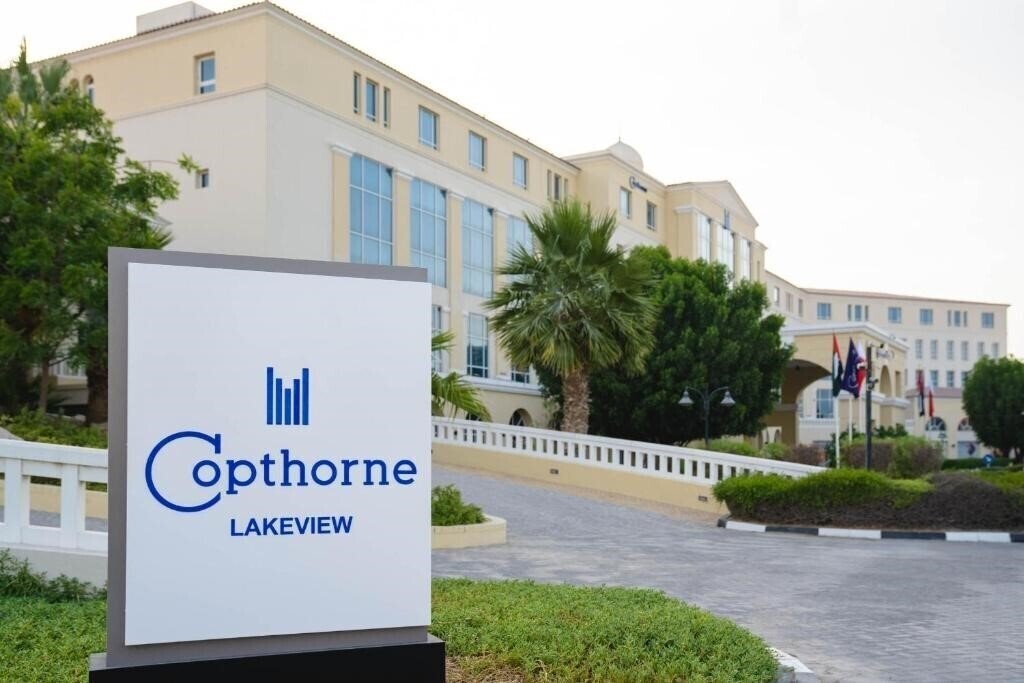 Imaginea Millennium Lakeview Hotel (ex. Copthorne Lakeview Hotel) 4*