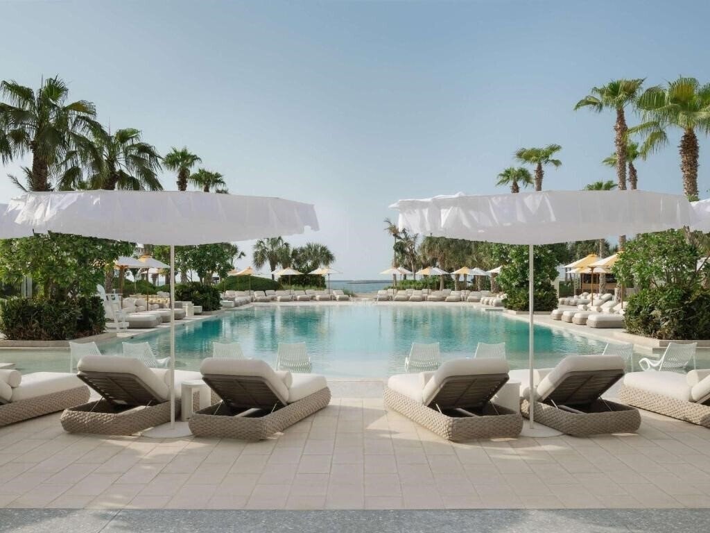 Hotel The Residences At Caesars Palace Bluewaters Dubai (ex. Caesars Palace Bluewaters Dubai ) 5*