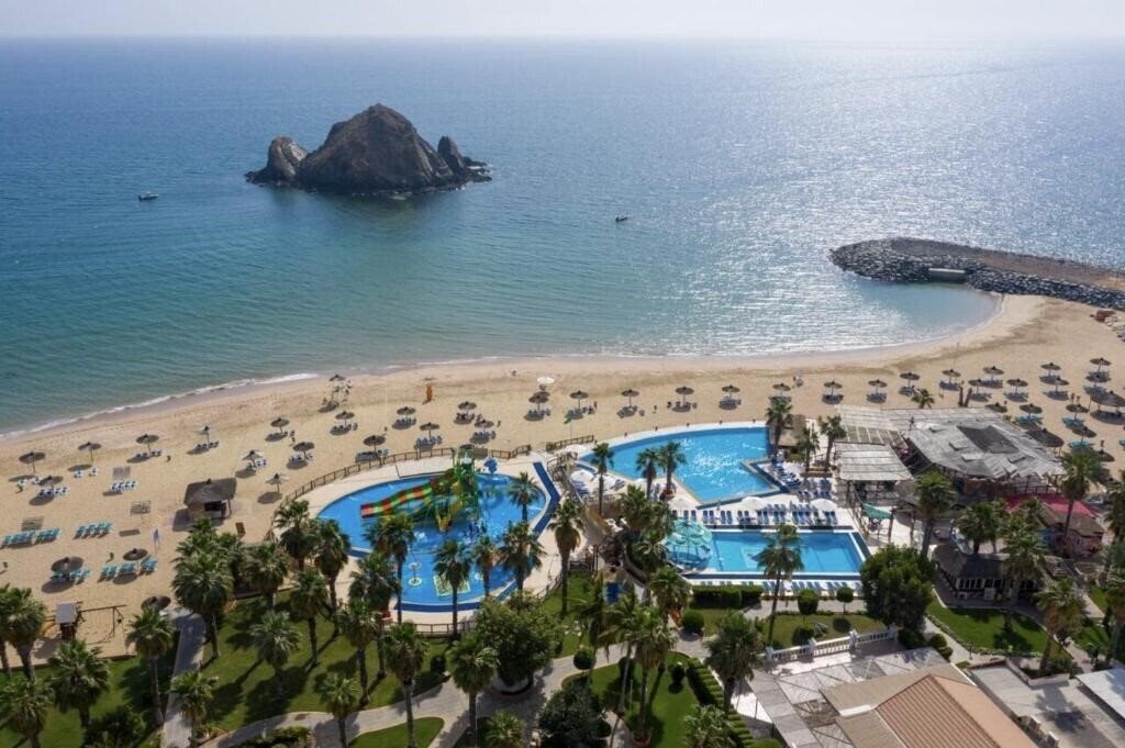 Hotel Sandy Beach Hotel And Resort 3*