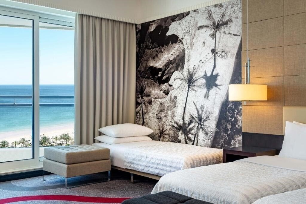 Fotografii Le Meridien Al Aqah Beach Resort 5*