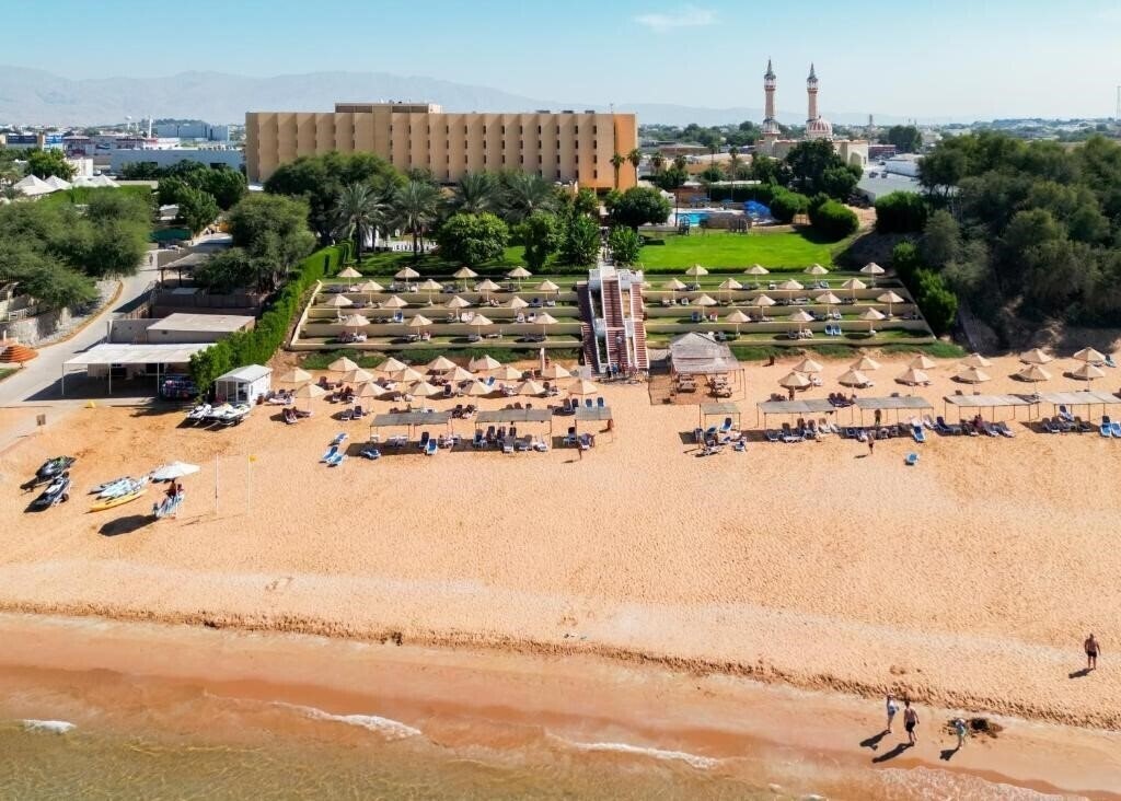 Изображение BM Beach Hotel (ex. Bin Majid Beach Hotel) 4*