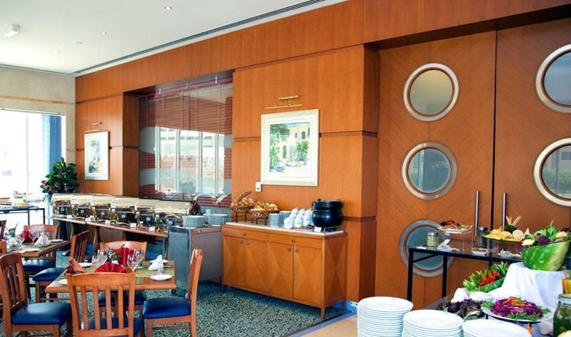 Fotografii V Hotel Lavender 3*