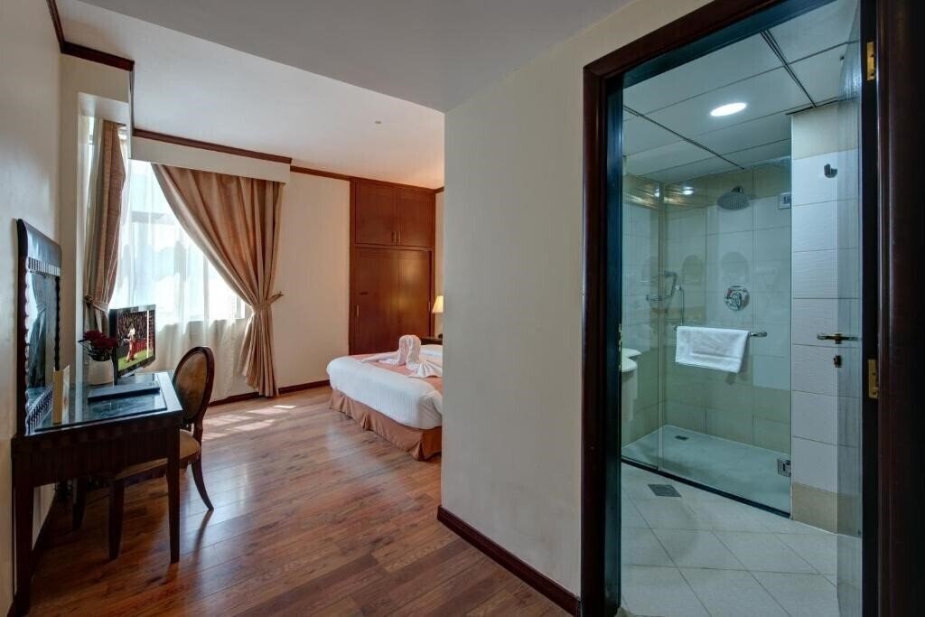 Фото Sharjah Royal Tulip (ex. Tulip Inn Sharjah) апартаменты