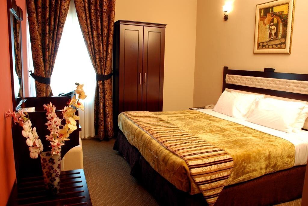 Hotel Al Bustan Tower Hotel Suites 4*