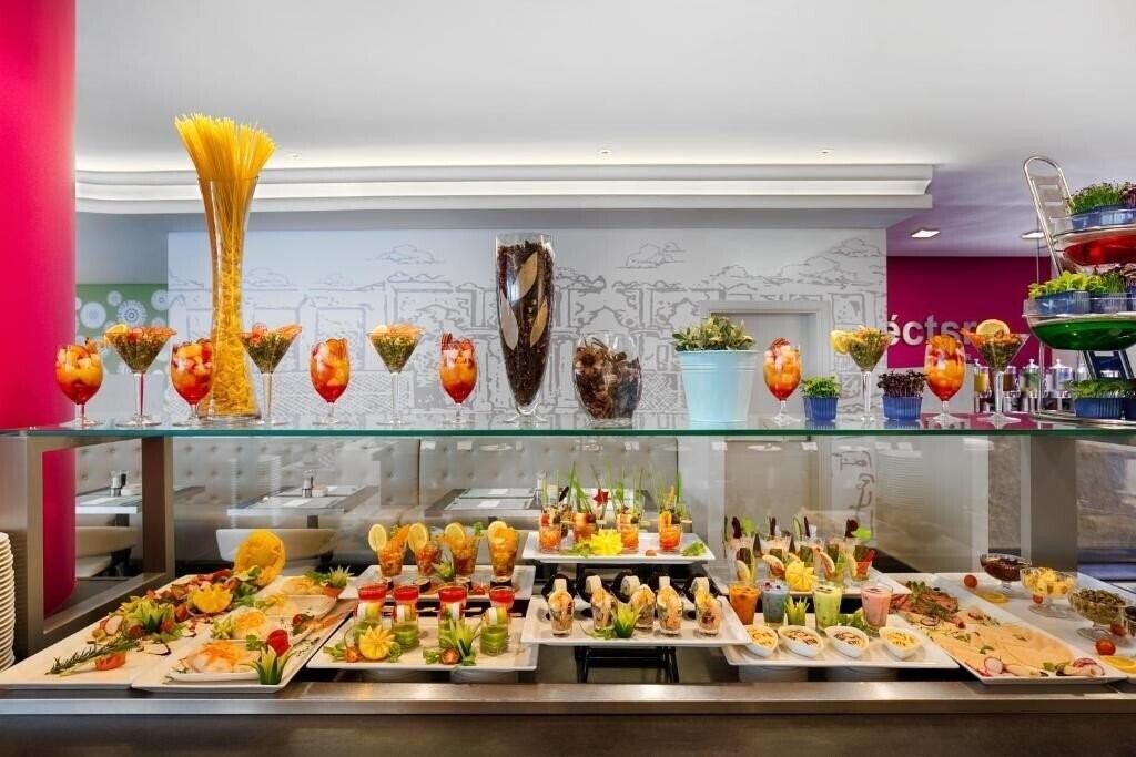 Imaginea Ibis Style Sharjah (ex. Premier Inn) 3*