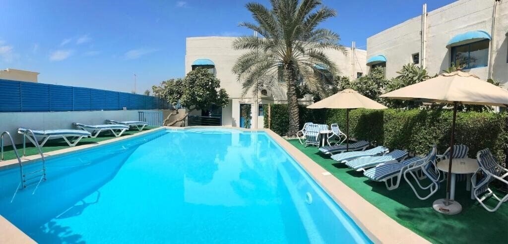 Imaginea Al Corniche Hotel Villa Alisa Mini-Hotel 1*