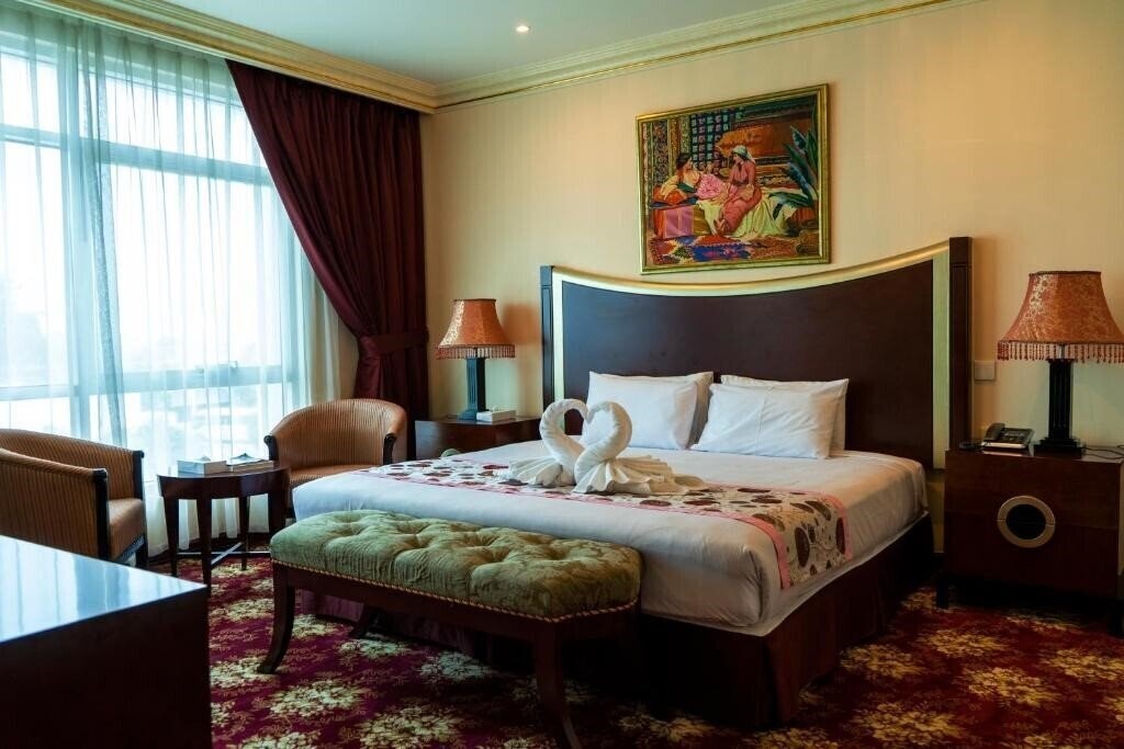 Фото Ewan Hotel 4*