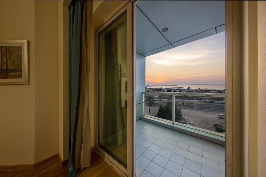 Fotografie Time Ruby Hotel Apartments (ex. Ruby Living Courts) апартаменты