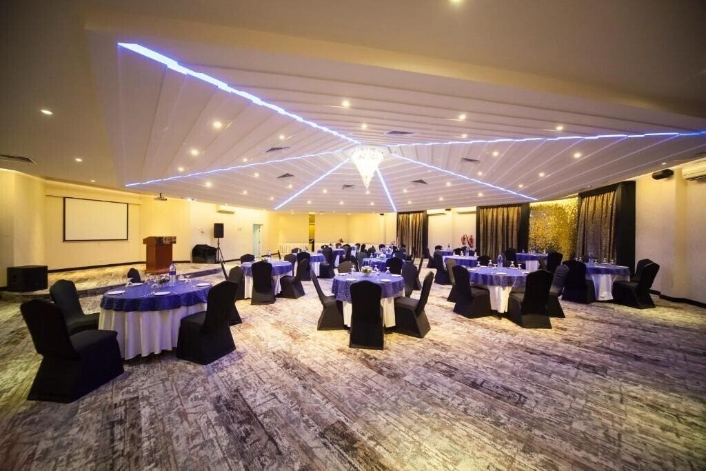 Imaginea Pearl Hotel & SPA 4*